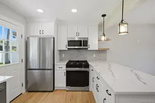 14 Reizen Ave, Centereach, NY 11720 - Photo 9