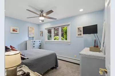 181 Emerson Avenue, North Babylon, NY 11703 - Photo 15