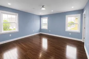 248-13 139th Ave, Rosedale, NY 11422 - Photo 9