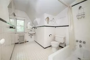 33-42 87th St, Jackson Heights, NY 11372 - Photo 13