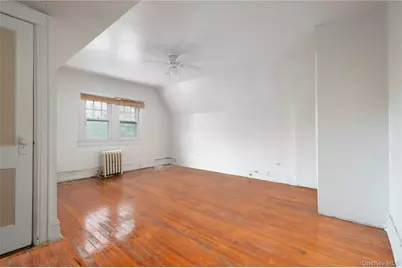 33-42 87 Street, Jackson Heights, NY 11372 - Photo 11
