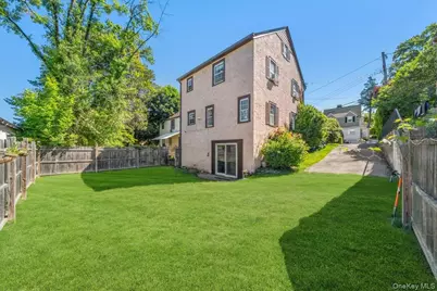 8 Interlaken Avenue, New Rochelle, NY 10801 - Photo 33