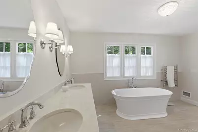 4 Waterview Lane, East Setauket, NY 11733 - Photo 21