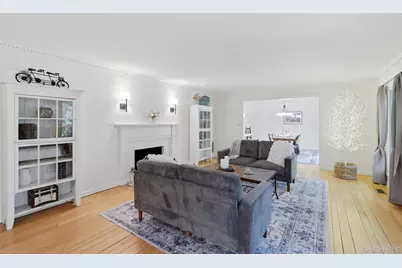 4 Waterview Lane, East Setauket, NY 11733 - Photo 9