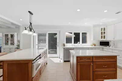 4 Waterview Lane, East Setauket, NY 11733 - Photo 15