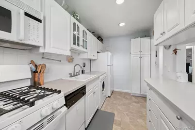14 Manchester Road #2L, Eastchester, NY 10709 - Photo 7