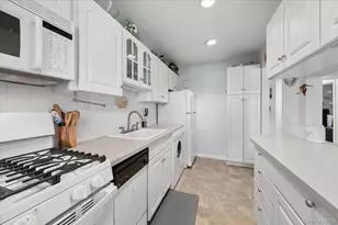 14 Manchester Rd, Eastchester, NY 10709 - Photo 7