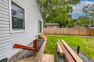122 Church Dr, Mastic Beach, NY 11951 - Photo 25
