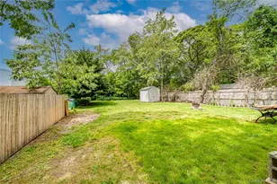 122 Church Dr, Mastic Beach, NY 11951 - Photo 21