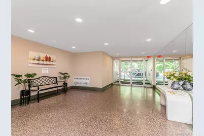 6485 Broadway #5B, Bronx, NY 10471 - Photo 7