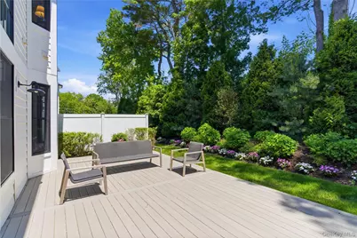 102 Three Ponds Lane E, Woodbury, NY 11797 - Photo 27