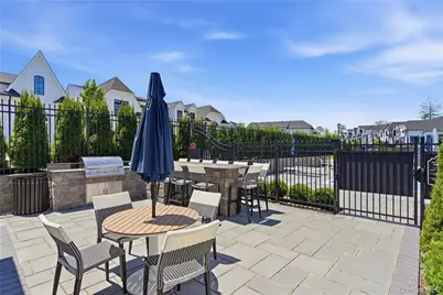 102 Three Ponds Lane E, Woodbury, NY 11797 - Photo 33