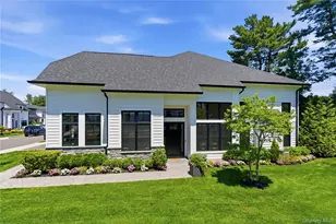 102 Three Ponds Ln E, Woodbury, NY 11797 - Photo 3