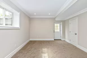 223 Town Line Rd, Commack, NY 11725 - Photo 33