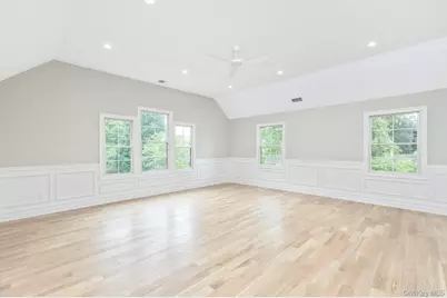 223 Townline Road, Commack, NY 11725 - Photo 25