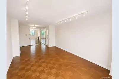 27010 Grand Central Parkway #4M, Floral Park, NY 11005 - Photo 3