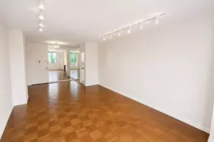 270-10 Grand Central Pkwy, Floral Park, NY 11005 - Photo 3