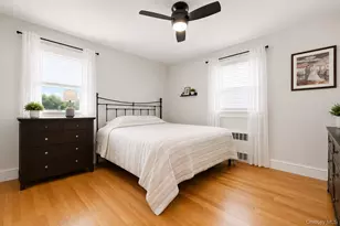 1829 Hannington Ave, Wantagh, NY 11793 - Photo 15