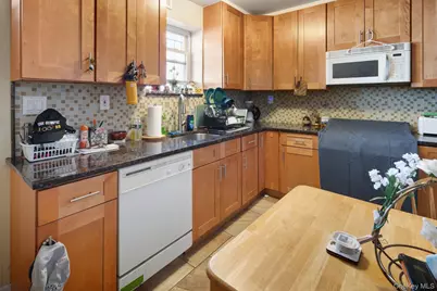 2562 Seymour Avenue, Bronx, NY 10469 - Photo 13