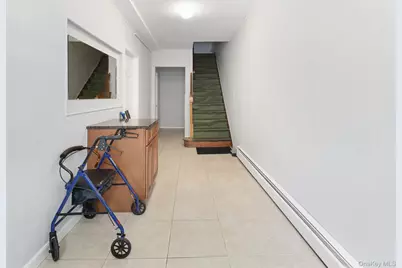 2562 Seymour Avenue, Bronx, NY 10469 - Photo 17