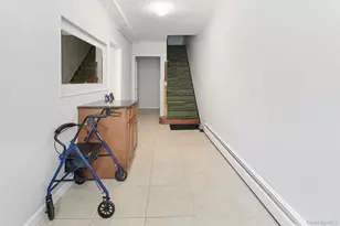 2562 Seymour Ave, Bronx, NY 10469 - Photo 17