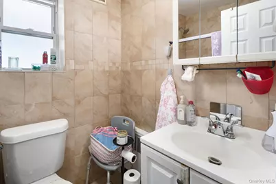 2562 Seymour Avenue, Bronx, NY 10469 - Photo 25