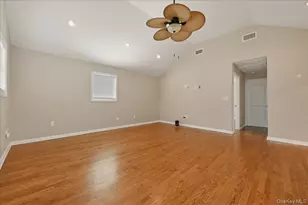 12 Annuskemunnica Rd, Babylon, NY 11702 - Photo 11