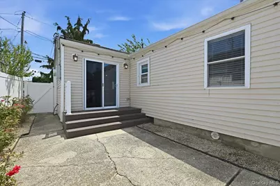 12 Annuskemunnica Road, Babylon, NY 11702 - Photo 17