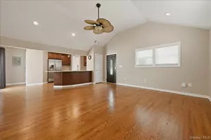 12 Annuskemunnica Rd, Babylon, NY 11702 - Photo 9