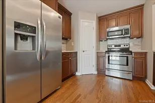 12 Annuskemunnica Rd, Babylon, NY 11702 - Photo 5
