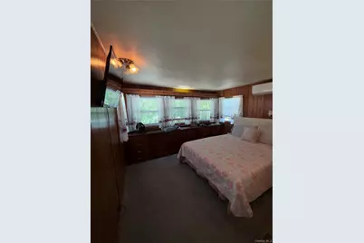 658 Sound Avenue #E-10, Calverton, NY 11933 - Photo 13