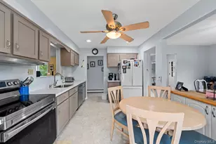 38 Pamlico Ave, Ronkonkoma, NY 11779 - Photo 9