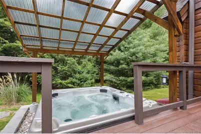 691 Peenpack Trail, Sparrow Bush, NY 12780 - Photo 35