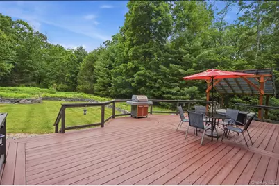 691 Peenpack Trail, Sparrow Bush, NY 12780 - Photo 37