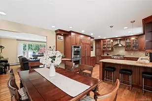 2 Rochambeau Dr, Hartsdale, NY 10530 - Photo 11