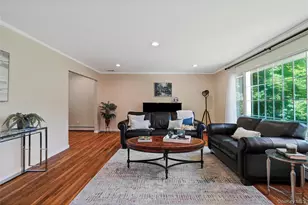 2 Rochambeau Dr, Hartsdale, NY 10530 - Photo 5