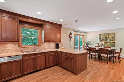 2 Rochambeau Drive, Hartsdale, NY 10530 - Photo 15