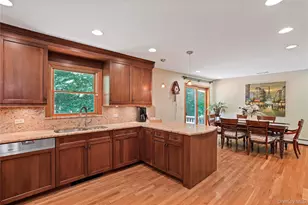 2 Rochambeau Dr, Hartsdale, NY 10530 - Photo 15