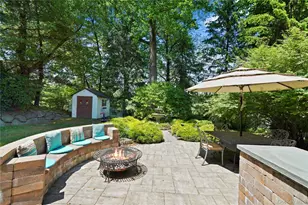 2 Rochambeau Dr, Hartsdale, NY 10530 - Photo 37