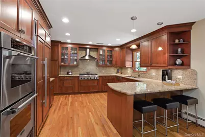2 Rochambeau Drive, Hartsdale, NY 10530 - Photo 13
