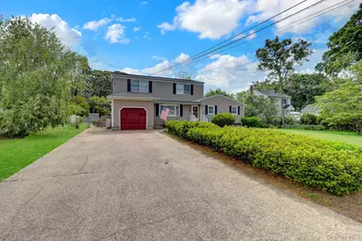 115 North Evergreen Drive, Selden, NY 11784 - Photo 3