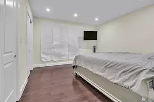 858 Prescott St, Valley Stream, NY 11580 - Photo 17