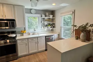 23 Chadwick Rd, White Plains, NY 10604 - Photo 9