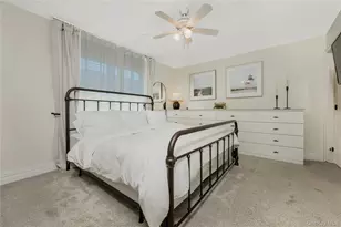 32 Della Dr, West Babylon, NY 11704 - Photo 9