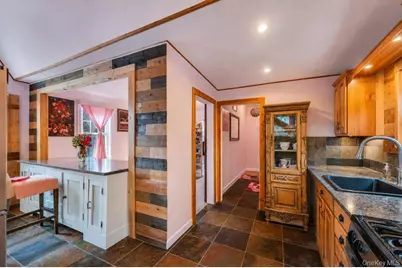 65 Bixley Heath, Lynbrook, NY 11563 - Photo 15