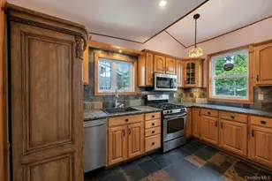 65 Bixley Heath, Lynbrook, NY 11563 - Photo 13