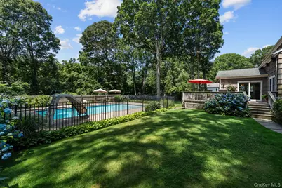 8 Washington Avenue, East Setauket, NY 11733 - Photo 33