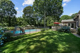 8 Washington Ave, East Setauket, NY 11733 - Photo 33