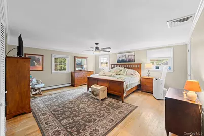 8 Washington Avenue, East Setauket, NY 11733 - Photo 17
