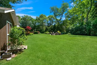 131 Jamaica Avenue, Medford, NY 11763 - Photo 39